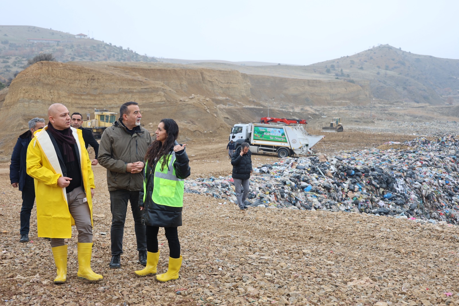 KIRIKKALE’DE REHABİLİTE EDİLEN ÇÖP SAHASINA 2 BİN FİDAN DİKİLDİ